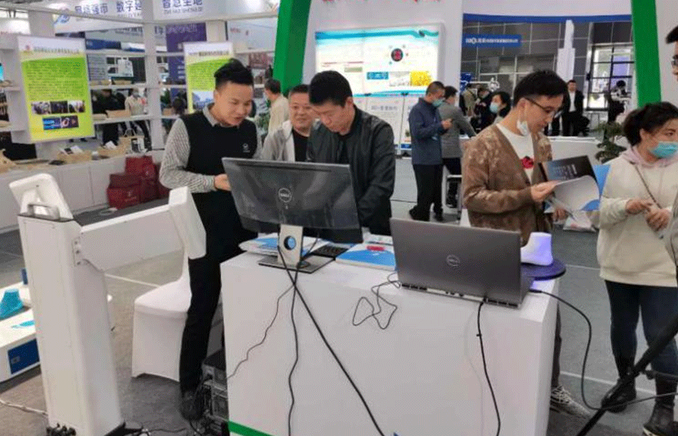 領(lǐng)智三維參加2020數(shù)字陜西建設(shè)成果展 人體掃描科技引人矚